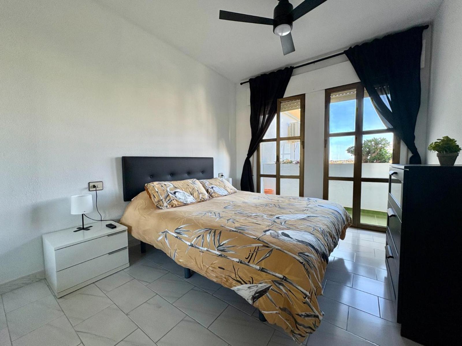 Kion Beach Appartment Mijas-Costa Málaga Dış mekan fotoğraf